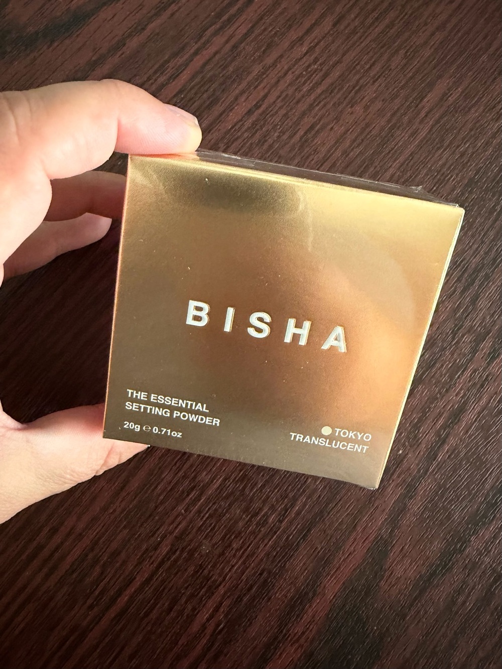 ISH Bisha Essential Setting Powder - Gold Packaging